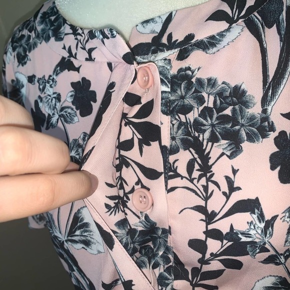 Parker Pink Floral Tiered Mini Dress Cinched Sleeves Size Small - Picture 9 of 9